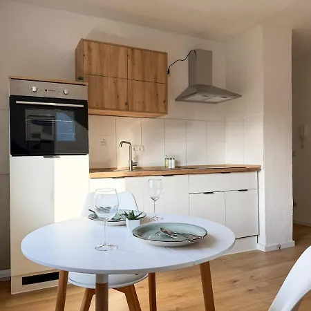 5 Minuten Zur Innenstadt - Fuer 4 Gaeste - Ruhige Lage Lejlighed Mönchengladbach